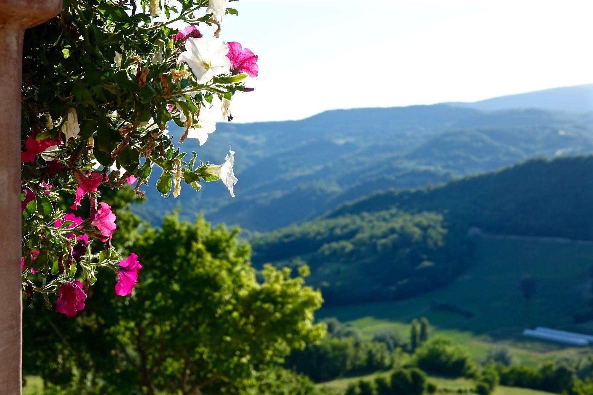 Borgo Di Gallano Valtopina Dış mekan fotoğraf